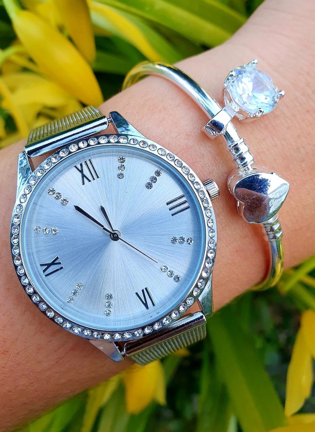 Relógio Pytuna + Oferta de uma pulseira
